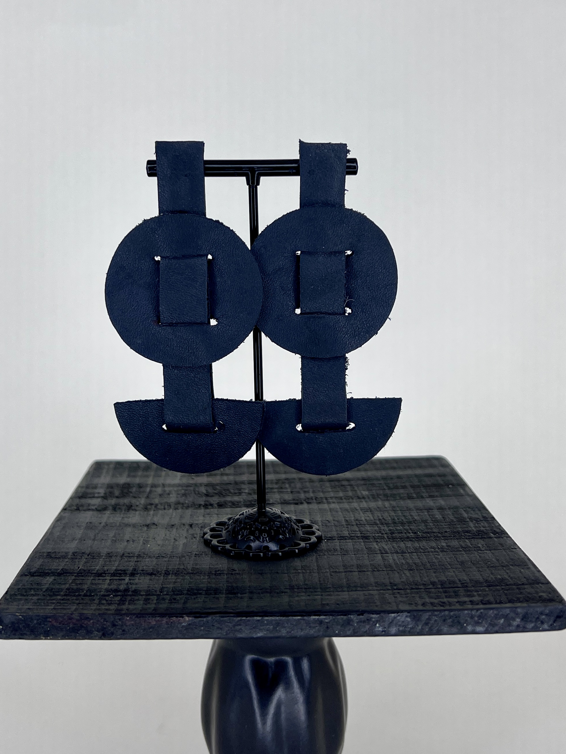 Geo Link Leather Drops